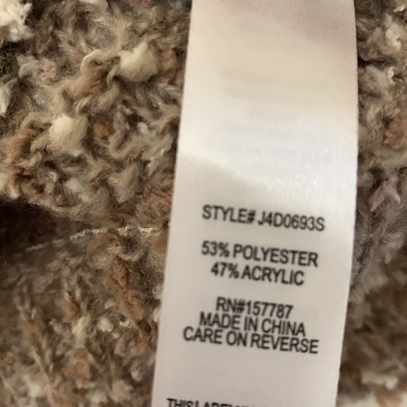 MADE WITH LOVE Sweater - Picture 5 of 6